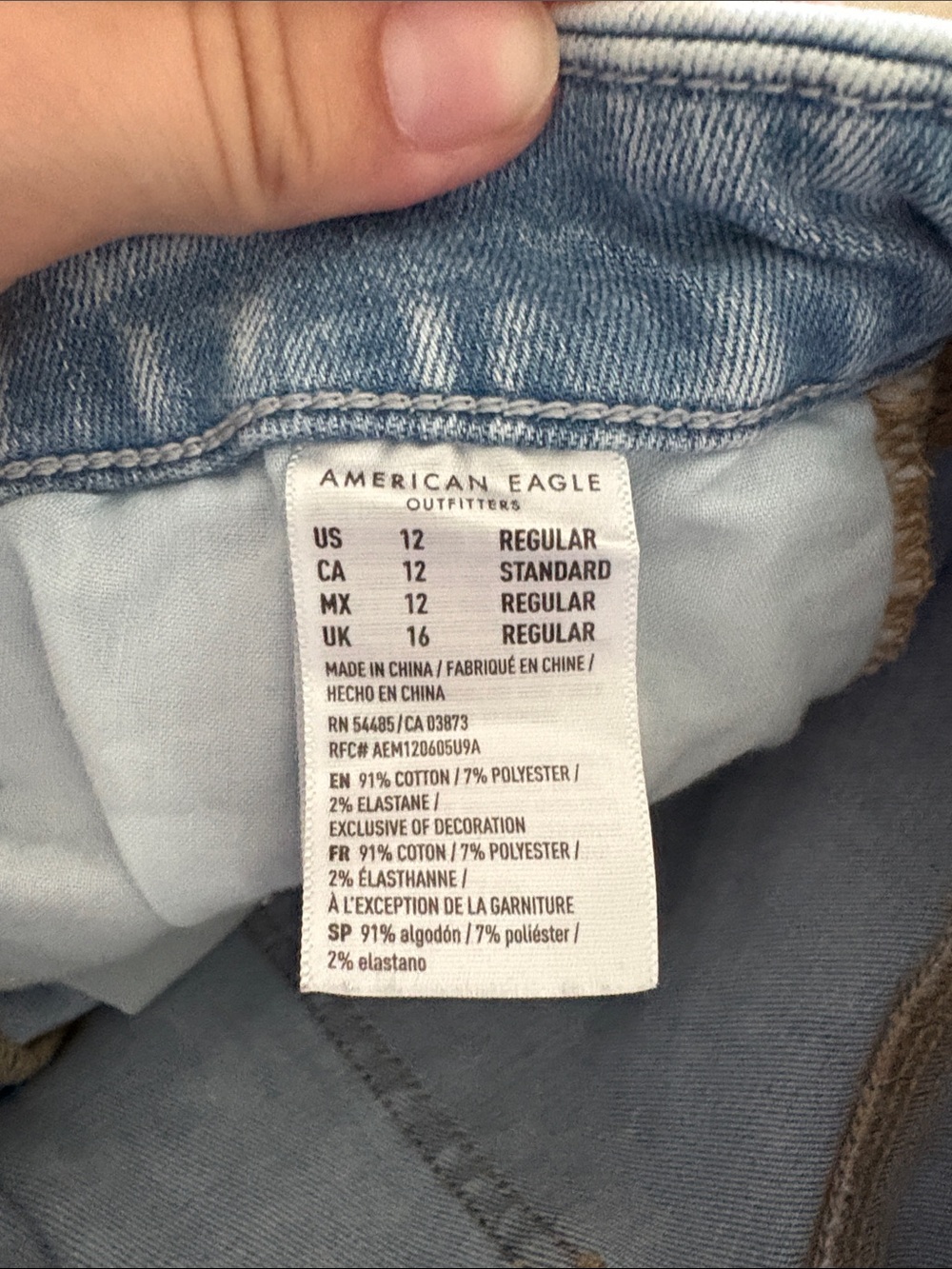 American Eagle Outfitters Light Wash Ripped Skinny Jeans - Picture 5 of 5